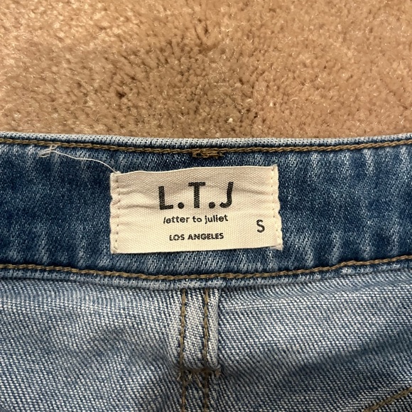 LTJ (Letters to Juliet) denim jean shorts - size S- with rips and frayed bottoms - Picture 3 of 4
